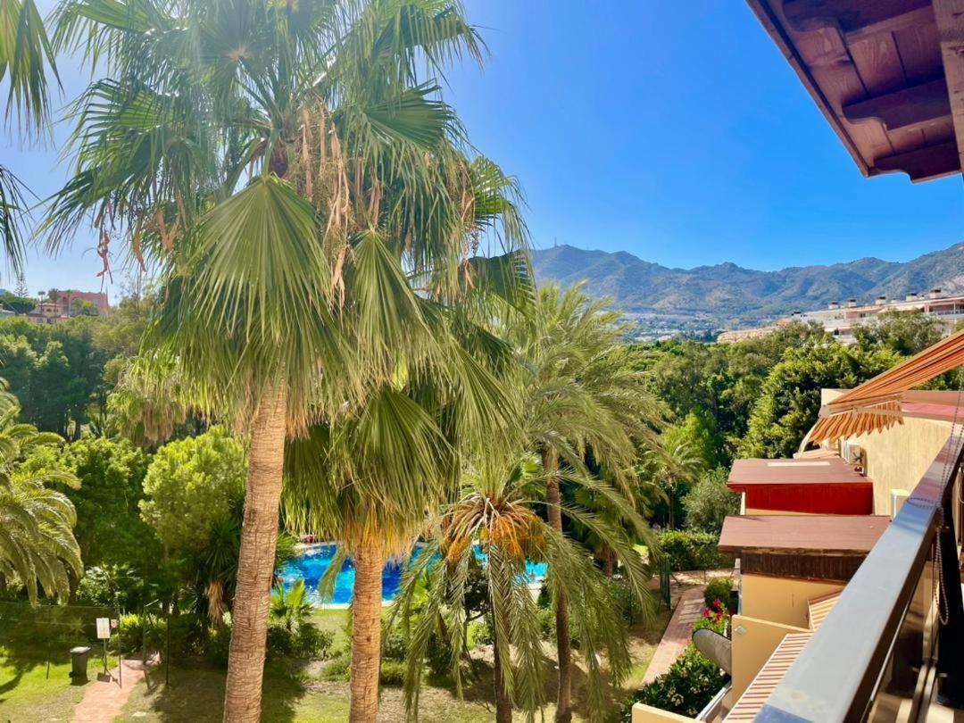 Calido Apartamento Con Gran Terraza Y Vistas A 600 Metros Del Mar Benalmádena Esterno foto